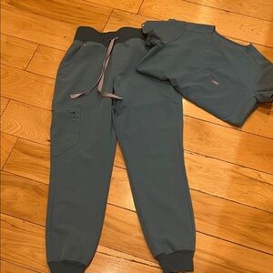 Figs Blue Scrub one pocket top & Zamora joggers set